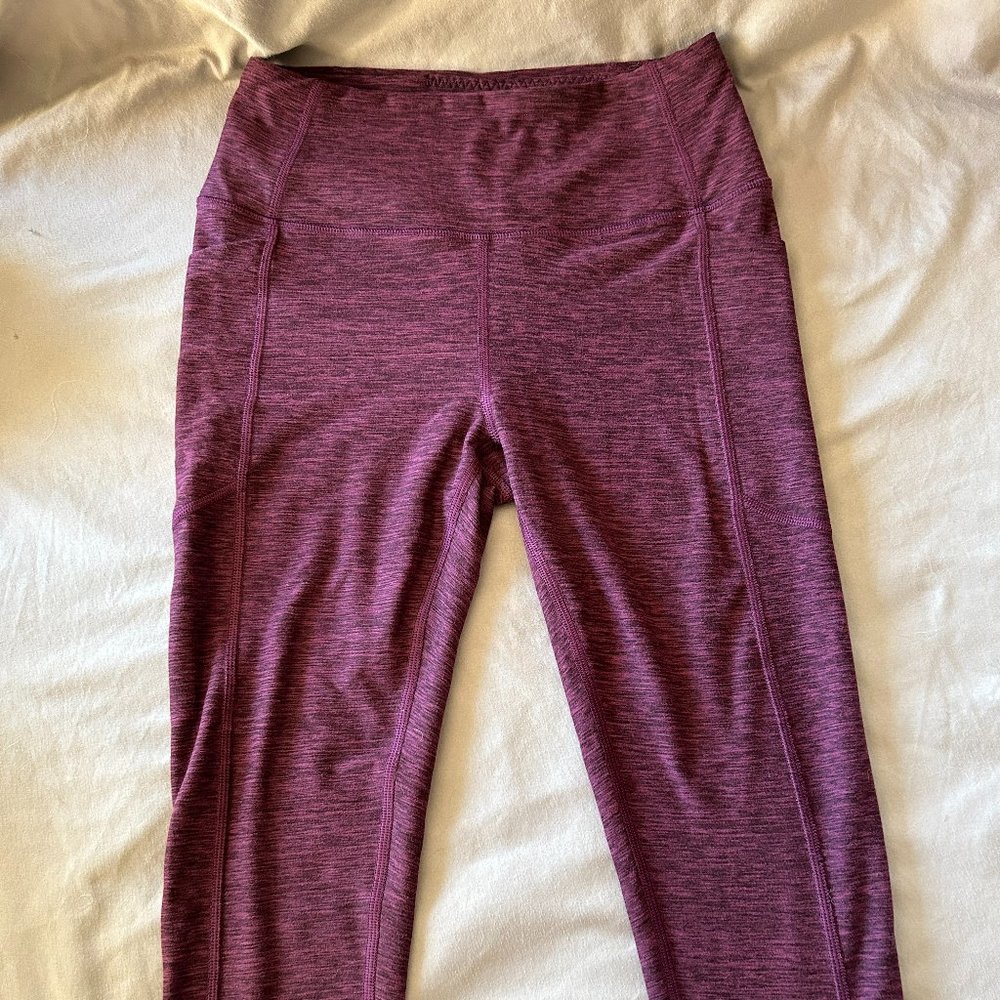 Victoria's Secret Incredible Essential Legging Size 4